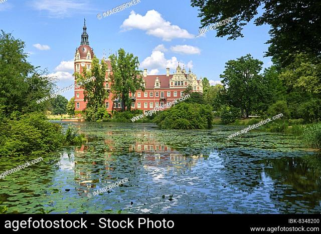 New Palace, Muskau Park, Prince Pückler Park, UNESCO World Heritage Site, Bad Muskau, Saxony, Germany, Europe