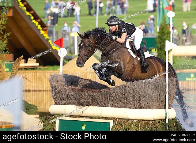 Madison CROWE (NZL) on Waitangi Pinterest, action in the water, in the Rolex Complex, eventing, cross-country C1C: SAP Cup, on September 18, 2021