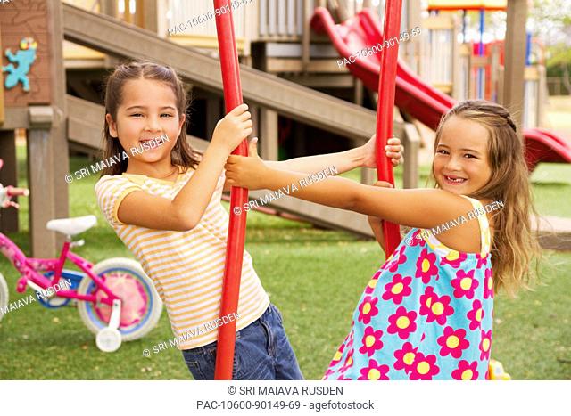 Hawaii, Young girls enjoying a day at the park