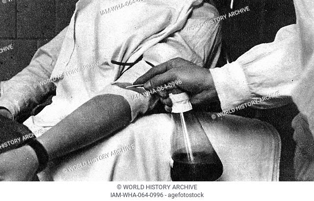 The Spanish Civil War marked a new era in blood transfusion medicine. Frederic Duran Jordà and Carlos Elósegui Sarasoles, directors, respectively