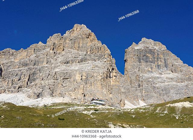 Italy, Europe, Refugio Auronzo, Three merlons, battlement, three peaks of Lavaredo, Sextner Dolomites, Trentino, South Tirol, South Tyrol, outside, Dolomites