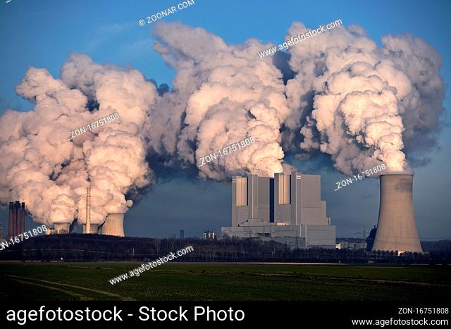 Braunkohlekraftwerk Neurath, Gesamtansicht der Bloecke A-E und Bloecke F-G, Grevenbroich, Nordrhein-Westfalen, Deutschland, Europa