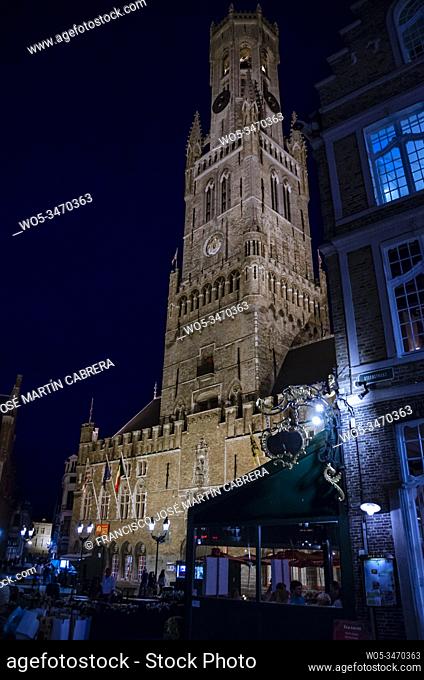 Grote Markt is occupied by the so-called Halles, old markets of the 13th century. Here the most impressive building in the square stands out: the Belfort Belfry...
