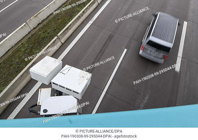 08 March 2019, Brandenburg, Storkow: The KESY automatic number plate search system is installed on a bridge over the Autobahn 12 between Berlin and Frankfurt...