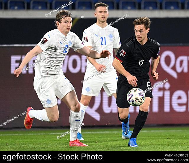 duels, duel between Joshua Kimmich (Germany) and Jon Dadi Boedvarsson (Iceland). GES / Fussball / WM-Qualifikation: Germany - Iceland, 25.03