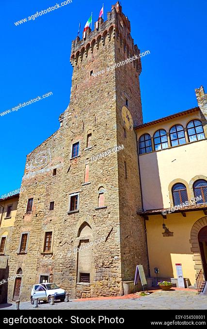 Blick auf den Palazzo Dei Priori in Arezzo, Toskana, Italien