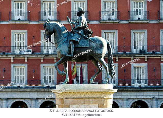 Madrid's Plaza Mayor  Spain