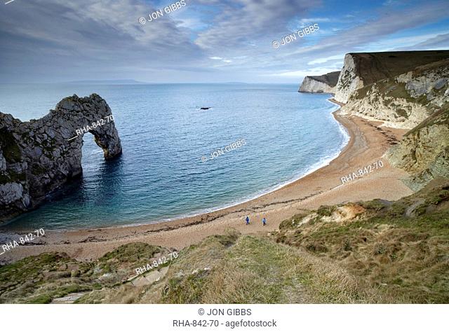 A view of Durdle Door, Swyre Head and Bat's Head with the Island of Portland on the horizon, Jurassic Coast, UNESCO World Heritage Site, Dorset, England