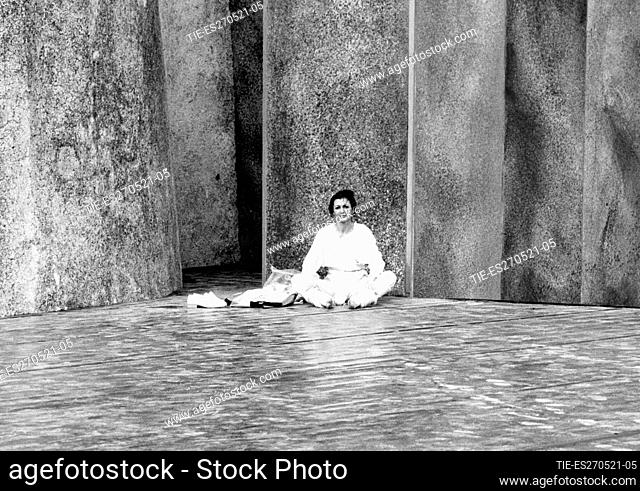 Carla Fracci during the theatrical rehearsals, Spoleto, ITALY-01-07-1984