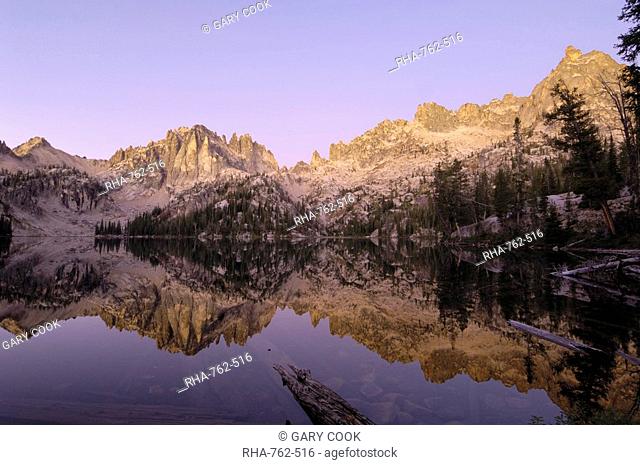 Dawn over Baron Lake, Sawtooth Mountains, Sawtooth Wilderness, Sawtooth National Recreation Area, Rocky Mountains, Idaho, United States of America