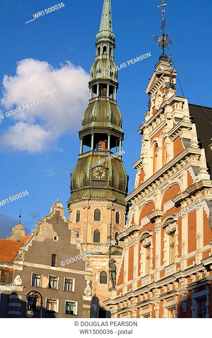 St. Peter's Church and the Brotherhood of Blackheads House, Old Town, UNESCO World Heritage Site, Riga, Latvia, Europe
