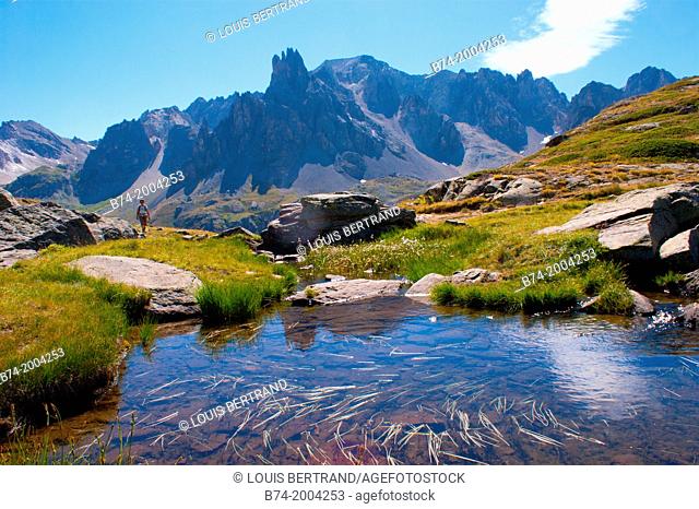 lac long, vallee de la claree, nevache, hautes alpes, france