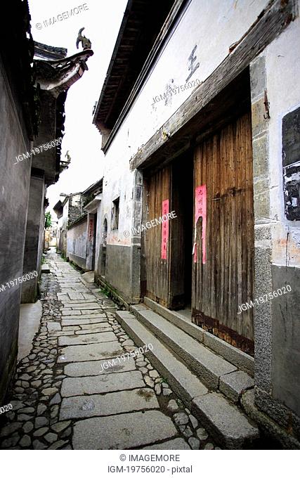 China, Anhui, Street in Chengkan Village