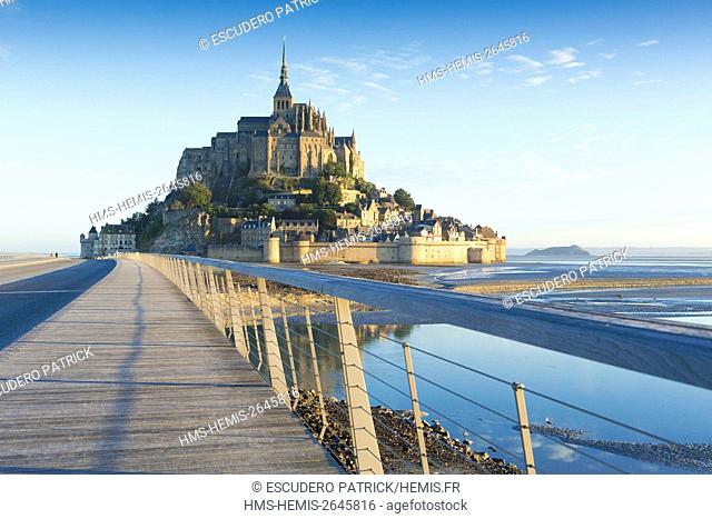France, manche, Mont Saint Michel Bay listed as World Heritage by UNESCO, the footbridge by architect Dietmar Feichtinger and Mont Saint Michel
