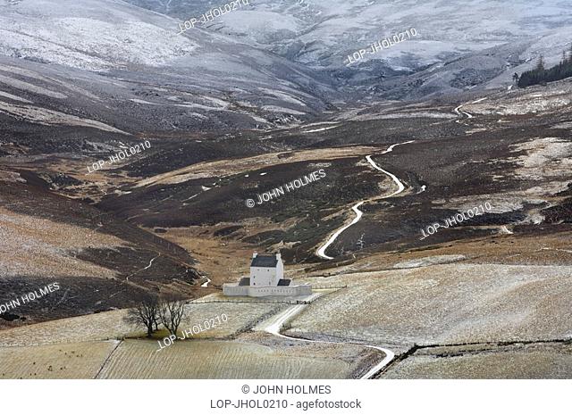 Scotland, Aberdeenshire, Cairngorms, Winter frost covering the mountains in the Cairngorms