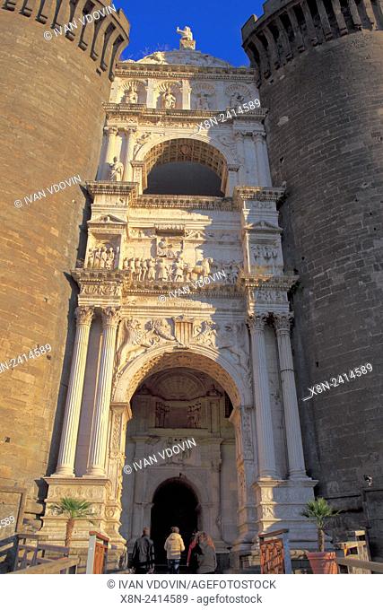 Triumphal arch (1471), Castel Nuovo (Maschio Angioino), Naples, Campania, Italy