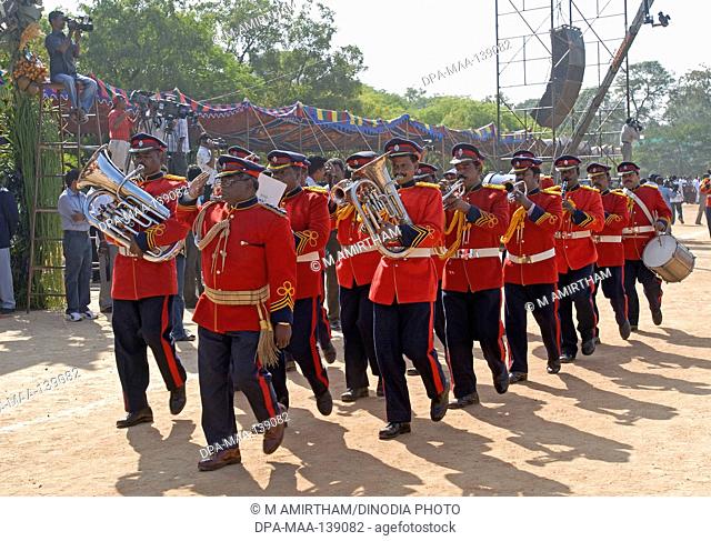 Men's band performance , India