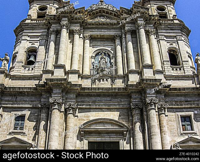 Façade of Catania Cathedral (Cattedrale Metropolitana di Sant'Agata), Piazza del Duomo. Metropolitan City of Catania, Sicily, Italy