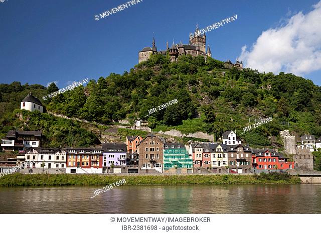 Moselle river with Reichsburg Imperial Castle, Cochem, Moselle, Rhineland-Palatinate, Germany, Europe, PublicGround