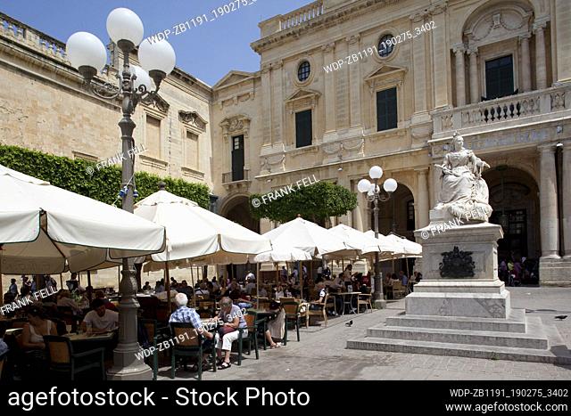 Maltese Islands, Malta, Valletta, Architecture & Cafe on Republic Street