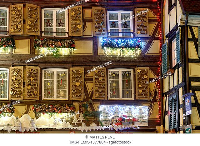 France, Haut Rhin, Colmar, Christmas decoration at Place Jeanne d'Arc