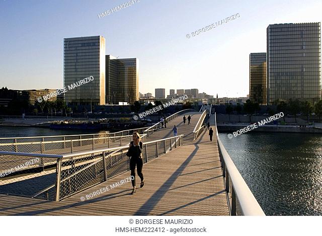 France, Paris, banks of the Seine river listed as World Heritage by UNESCO, Passerelle Simone de Beauvoir by the architect Dietmar Feichtinger and the National...