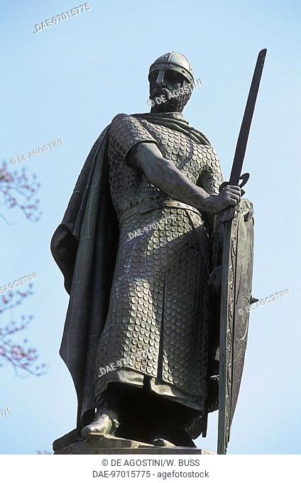 Statue of Afonso Enriques (Guimaraes 1109-1185) first Portuguese King, Guimaraes, Portugal