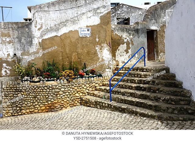 Characteristic Algarvian architecture, Old Town of Ferragudo, Lagoa, Algarve, Portugal, Europe