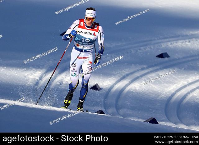 25 February 2021, Bavaria, Oberstdorf: Nordic skiing: World Cup, cross-country, sprint classic, men. Johan Häggström from Sweden in action in qualification