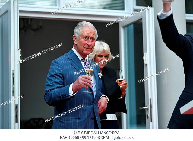 07 May 2019, Berlin: The British Prince Charles speaks during the Queen's Birthday Party at the residence of the Ambassador of Great Britain
