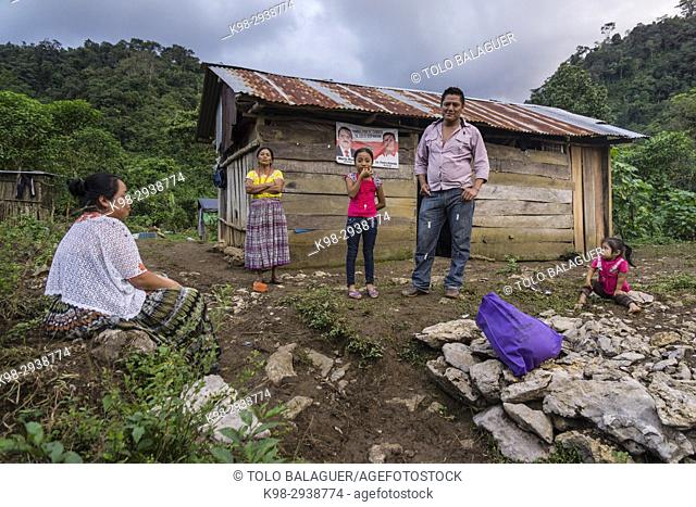 familia Quiche, . Lancetillo, La Parroquia, zona Reyna, Quiche, Guatemala, Central America