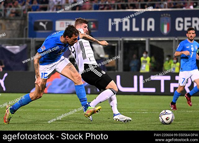 04 June 2022, Italy, Bologna: Soccer, Nations League, Group Stage, Group 3, Matchday 1, Italy - Germany, Stadio Renato Dall'Ara: Italy's Francesco Acerbi (l)...