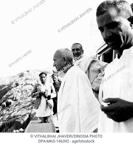 Mahatma Gandhi with Khan Abdul Gaffar Khan and others at his visit to the North West Frontier Provinces to Afghanistan , October 1938 NO MR