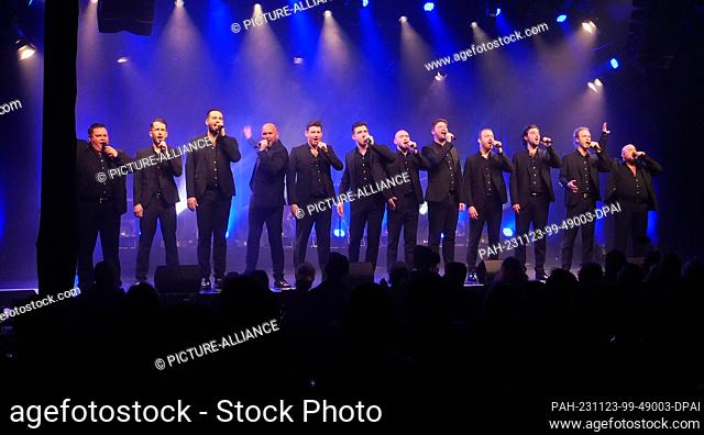 FILED - 20 November 2023, Berlin: The 12 Tenors recorded on 20.11.2023 at their concert MUSIC OF THE WORLD at the Tipi am Kanzleramt in Berlin Tiergarten