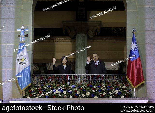 31 March 2023, Guatemala, Guatemala-Stadt: Tsai Ing-wen, president of Taiwan, and Alejandro Giammattei, president of Guatemala