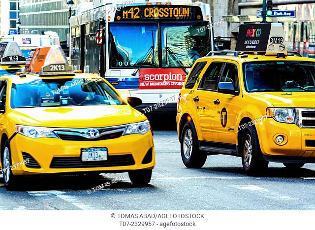 Vehicular Traffic, Grand Central Terminal traffic via 42nd Street during summer morning rush hour, Pershing Square, Park Avenue, Midtown Manhattan