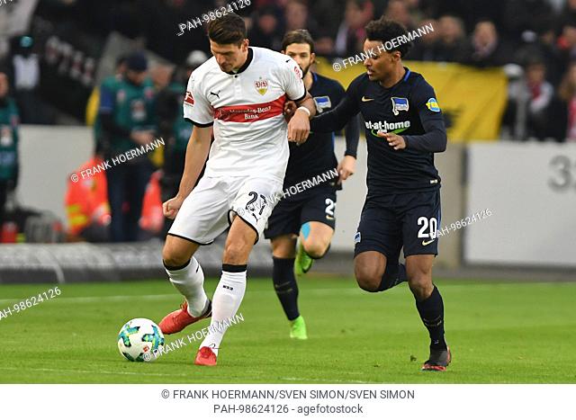 Mario GOMEZ (VFB Stuttgart), Aktion, duels versus Valentino LAZARO (Hertha BSC), Fussball 1. Bundesliga, 18.matchday, matchday18, VFB Stuttgart-Hertha BSC 1-0
