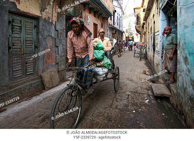 The narrow alleys of old Varanasi's old town