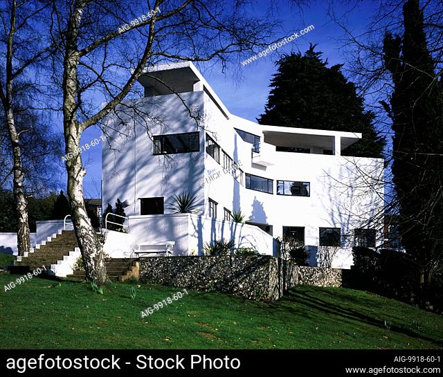 High & Over, also known as the Airplane Aeroplane House Amersham, Buckinghamshire, 1929 - 1931