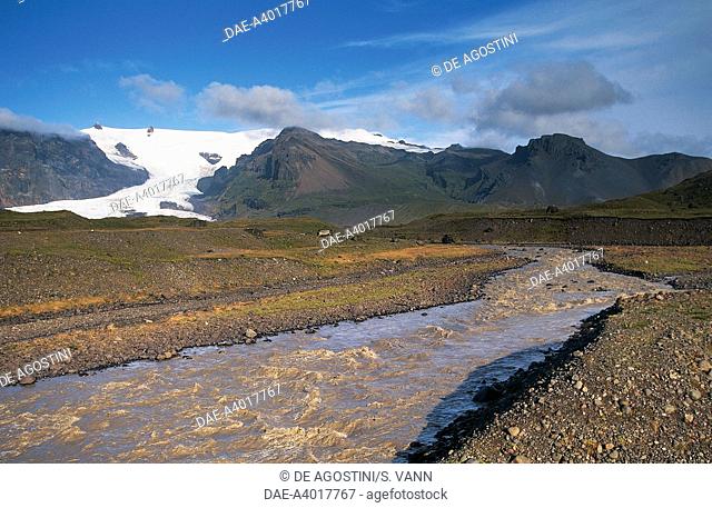 The glacial river of Fjallsjokull Glacier (tongue of Vatna Glacier, Vatnajokull), Fjallsarlon, Austur-Skaftafellssysla, Iceland