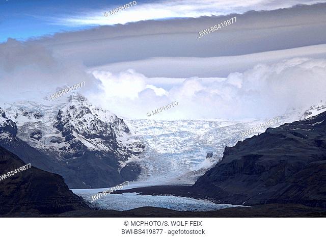 glacier Svinafellsjoekull, Iceland