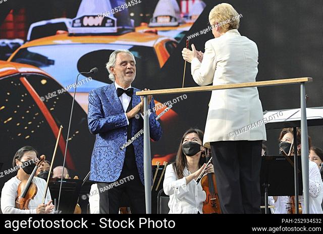 Central Park, New York, USA, August 21, 2021 - New York Philharmonic and Andrea Bocelli During the NYC Homecoming Concert at the Great Lawn in Central Park on...