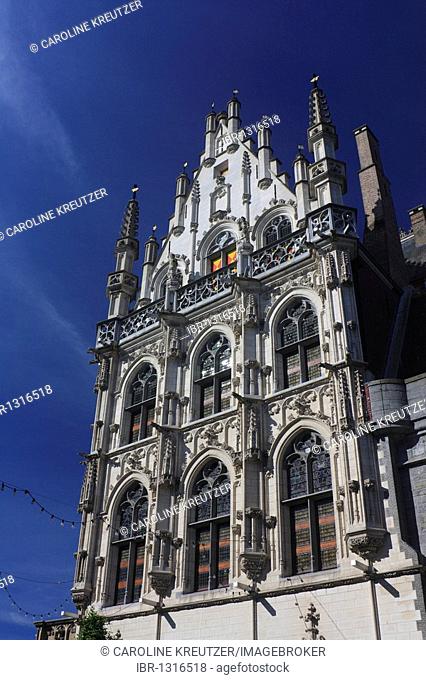 Late Gothic town hall, designed by Henri van Pede, detail, Grote Markt square, Oudenaaarde, Flanders, Belgium, Europe