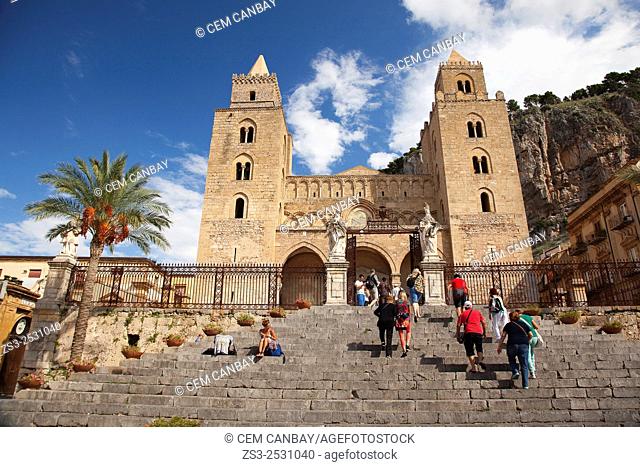 Scene from the Piazza Duomo with the Cathedral at the background, Cefalu, Sicily, Italy, Europe