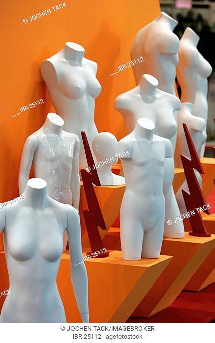 DEU, Germany, Duesseldorf. : Artificial Mannequin, presentation , new models at the Euroshop, tradeshow for shopfitting, store equipment, visual merchandising