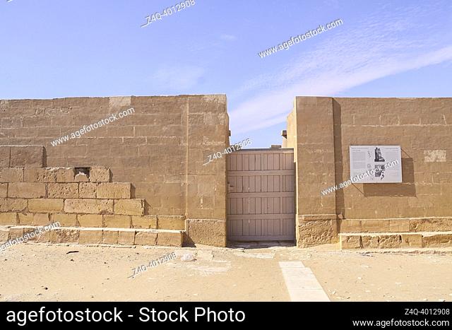 Egypte, Saqqara near Cairo, New Kingdom tomb of Horemheb, the second pylon