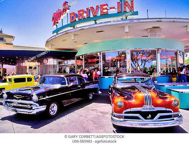 mel's drive in restaurant antique cars universal studios florida