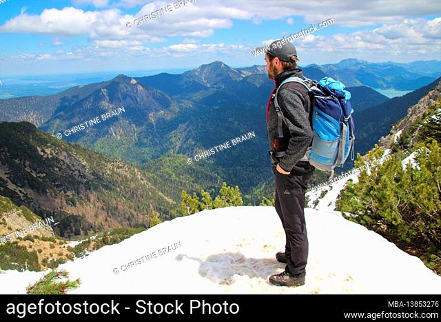 Young man on hike to the Hohe Kiste in the Estergebirge, Germany, Upper Bavaria, mountains, mountain landscape, Bavaria, Werdenfels, excursion destination