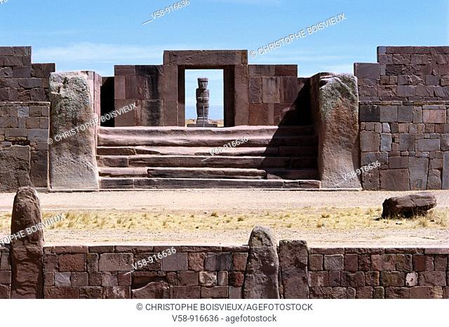 Bolivia, Tiwanaku, Unesco World Heritage Site, Kalassaya gate, Astronomical observatory