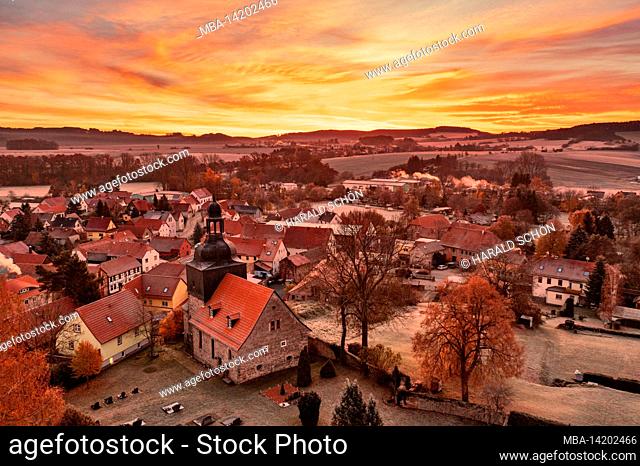 Germany, Thuringia, Stadtilm, district Griesheim, village church, village, dawn, overview, back light